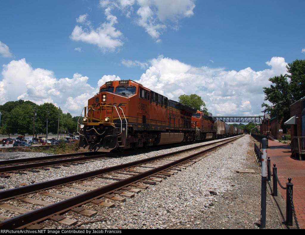 BNSF 3687